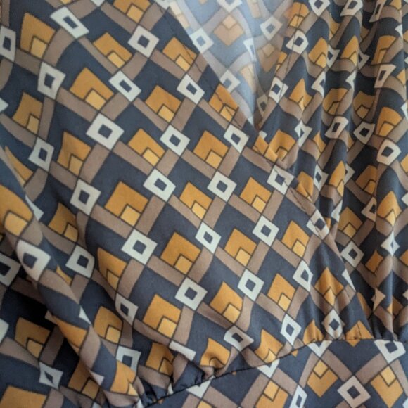 Karina Dress M/L - Picture 3 of 13